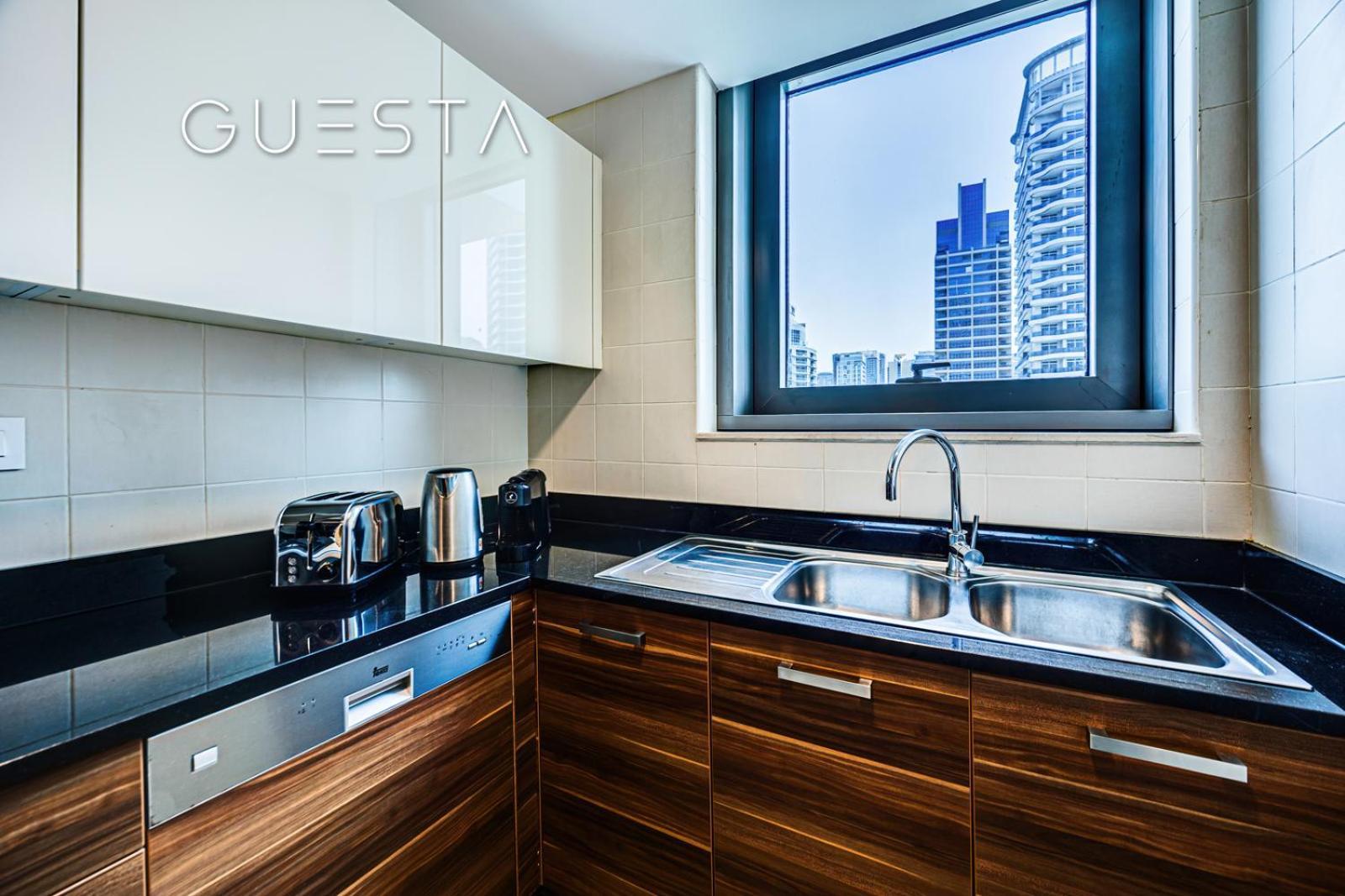 Sparkle Tower, Dubai Marina Apartment Room photo